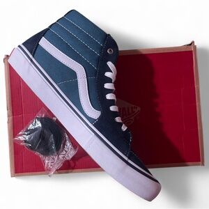 Vans Sk8-Hi Pro in Navy and White